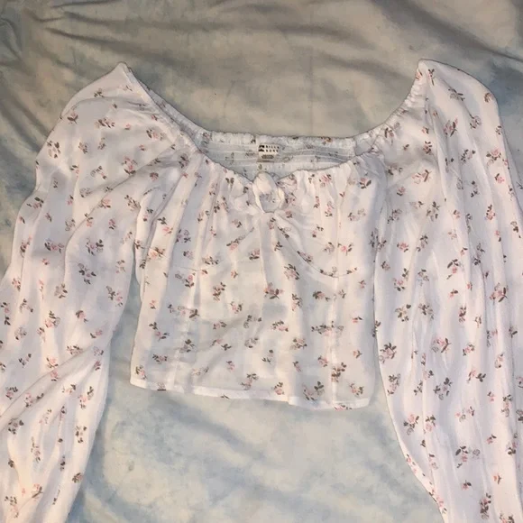 Billabong floral bell sleeve top - Picture 3 of 7